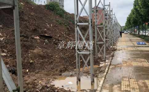 簡(jiǎn)易圍擋在特定場(chǎng)所的隱私保護(hù)需求有哪些？（特定場(chǎng)所中簡(jiǎn)易圍擋的隱私保護(hù)要求分析）