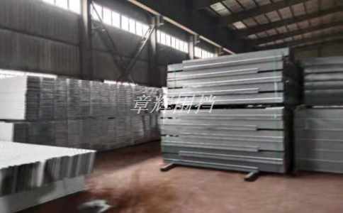 簡易圍擋在建筑工地周邊的應(yīng)用效果如何？（建筑工地中簡易圍擋的環(huán)境隔離作用）