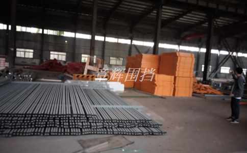 簡易圍擋在不同場合下的使用壽命有何區(qū)別？（不同場合下簡易圍擋的使用年限分析）